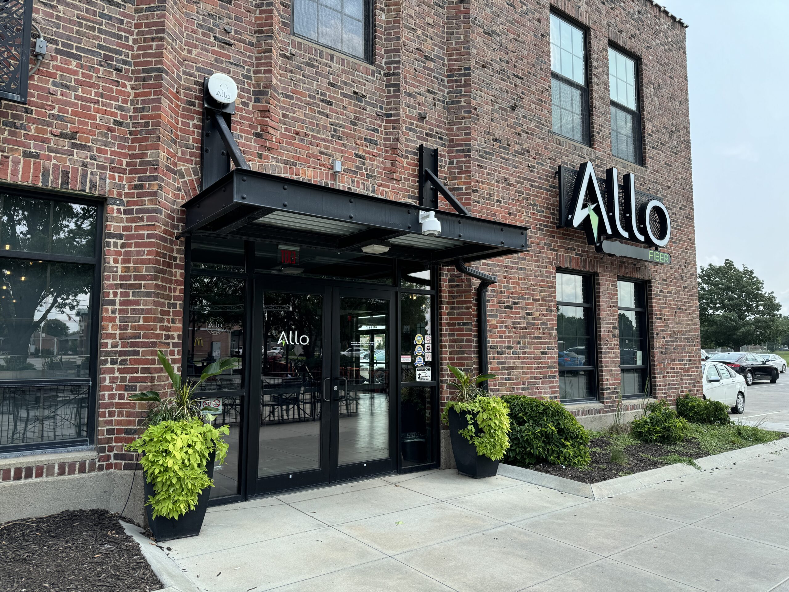 Lincoln ALLO storefront