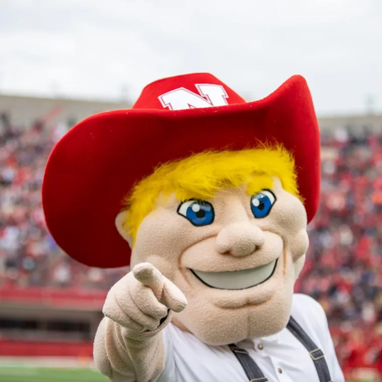 Huskers Mascot